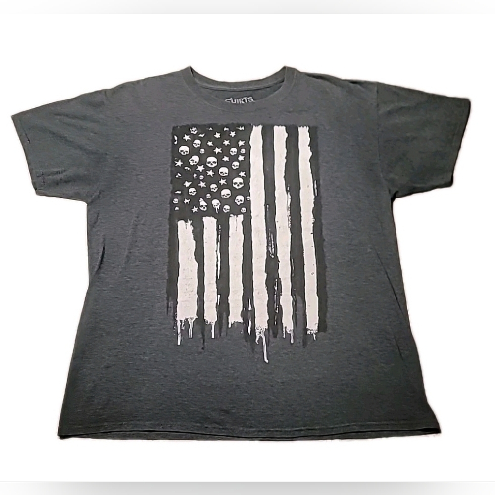 Shirts Happen Distressed/Drip Skull Flag T-shirt